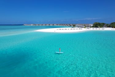 Four Seasons Landaa Giraavaru Maldives beach
