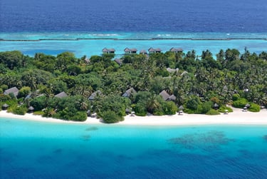 Four Seasons Landaa Giraavaru Maldives beach villas