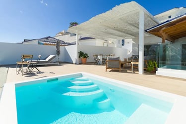 piscina prefabricada las palmas para alojamiento vacacional