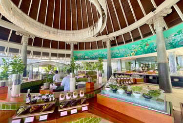 Anantara Kihavah Maldives breakfast