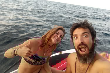 Los fundadores sobre un paddle