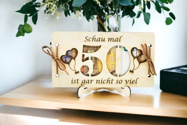 Kreative Art, Geld zu verschenken – personalisierte Holzgeschenke für besondere Anlässe