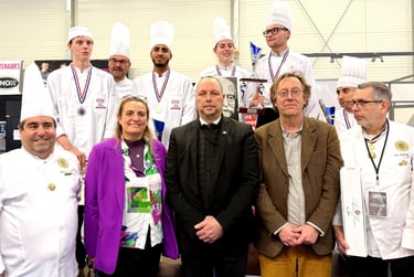 Photo avec les instances Régionale, CMA, Préfécture de Région et Vice-Président de Région Centre