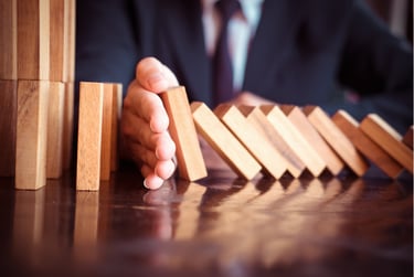 عوائق تنفيذ الاستراتيجيات وحلولها