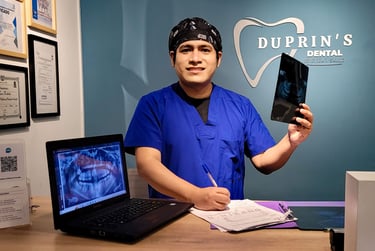 Cirujano oral Duprins Lima - Especialista en extracciones, implantes dentales y cirugía maxilofacial