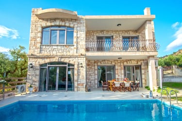 pool villa for group vacation