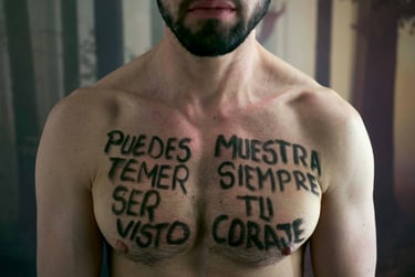 Proyecto fotográfico figurativo de Recuero que reflexiona sobre identidad y transexualidad.