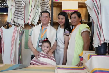 Reinaldo Niño Jr y su familia artesanos de ciudad Bolívar 