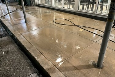 concrete side walk pressure cleaning service