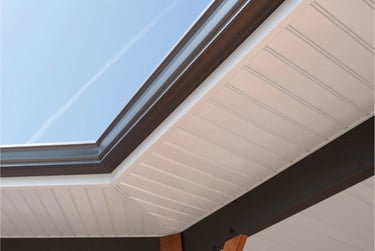 Sous-face PVC pour habillage de toiture, magasin matériaux dans l’Oise
