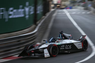 Mitchas Evansas Jaguar Formulė-E