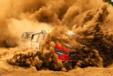 Thierry Neuville'is Hyundai