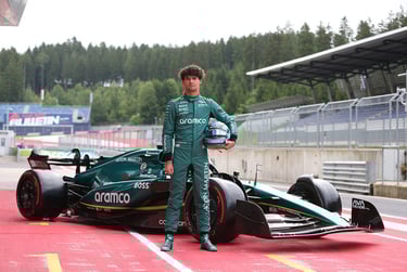 Jakas Crawfordas Aston Martin