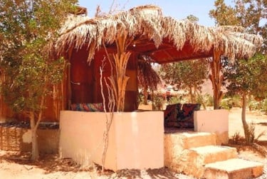 Bungalow climatisé avec accès aux sanitaires communs propres au Bedouin Star