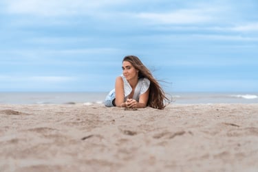 Fotografía book Luli, quinceañera Buenos Aires, luz natural Pinamar 2