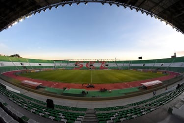 Vista do Estádio Ramón Tahuichi Aguilera em Santa Cruz de la Sierra, Bolívia.