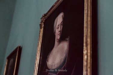 A painting of a lady at the Blankensee castle.