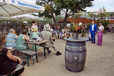 Wedding witnesses speaking to the wedding guests at Schönwetter.