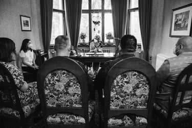 Hochzeitszeremonie während der Covid-Pandemie.