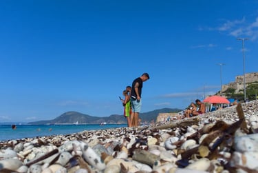 Spiaggia le Ghiaie vista dal basso