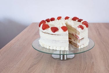 Torta 4 leites com morango