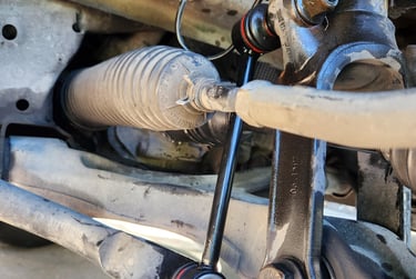 Fast T's Suspension Technicians instaalled new sway bar links at our customers location near West Des Moines, Iowa 