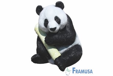 statue panda