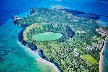 seychelles coromos mayotte sailing adventure