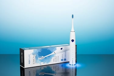 Cepillo de dientes sónico para limpiar los implantes y evitar complicaciones hygiene-precision.com