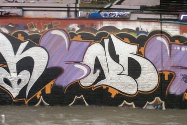 Wildstyle graffiti letters on wall — urban calligraphy art European writing scene