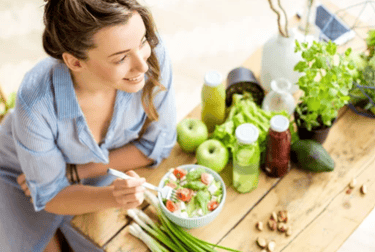 woman eating healthy foods
