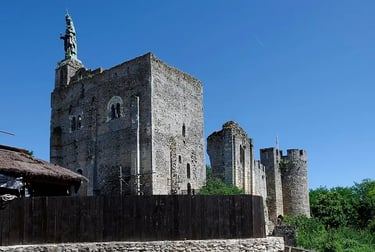 Immergez vous dans le moyen age et découvrez la forteresse de Montbazon