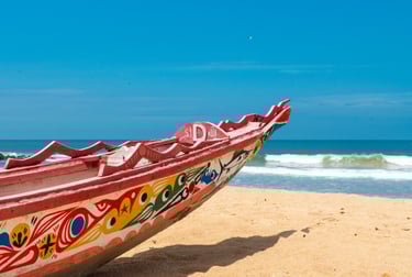 Bote colorido de Senegal