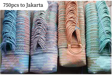 Pengiriman grosir 750 pcs tas anyaman jali jali Craftvitas Indonesia ke Jakarta