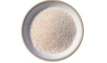 Coarse Himalayan pink salt pieces used for cooking and seasoning