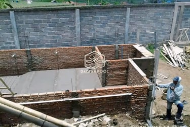 Kontraktor DayanaPool merancang kolam Jacuzzi custom