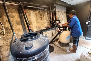 Proses pembackwasan Filter Kolam Renang