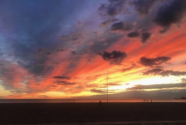 Amanecer en la Playa de las Arenas valencia