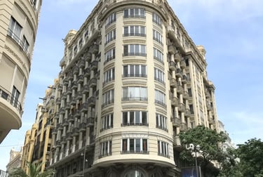 Edificio en la calle San Vicente Mártir