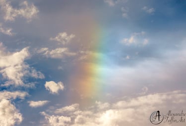 Aller à la page Ciel ! De la beauté colorée de halos à dévisager ces nuages fait voyager.