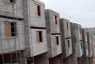  Construção de escolas, postos de saúde e equipamentos públicos