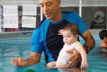 natacion para bebés y niños pequeños