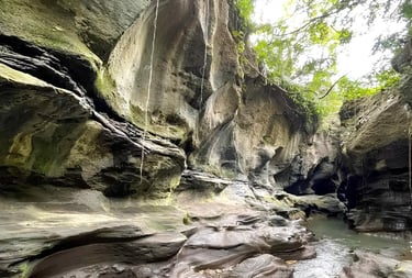 Hidden Canyon Beji Guwang 