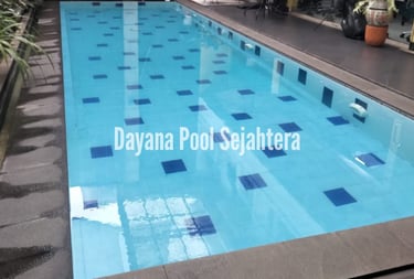 kolam renang sederhana yang cantik dan fungsional