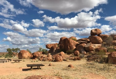 Devils Marbles en el desierto australiano