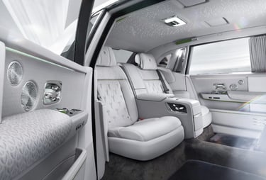 intérieur rolls royce cullinan riche luxe