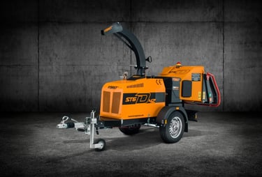 Jaudīgākais zaru un koksnes smalcinātājs tirgū FORST ST6D 42 ZS dīzeļdzinējs