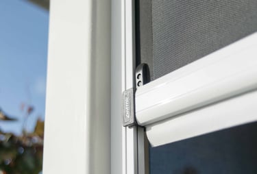 track system outdoor blind