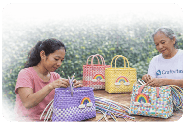 Handwoven bag making process by skilled artisans using recycled plastic materials