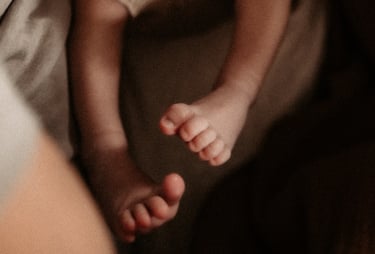Newborn toes detail photo, Grand Rapids MN photographer